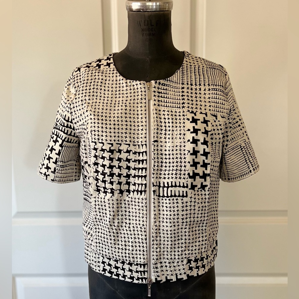 Cabi Graphic Zip Front Woven Top Black Ivory Size S